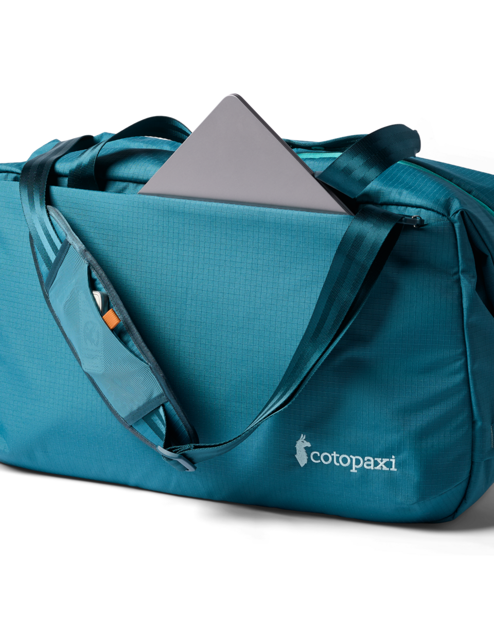 Viaje 45L Travel Duffel